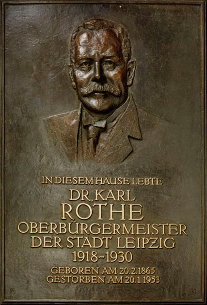Gedenktafel von Harald Alff fuer Dr. Karl Rothe.